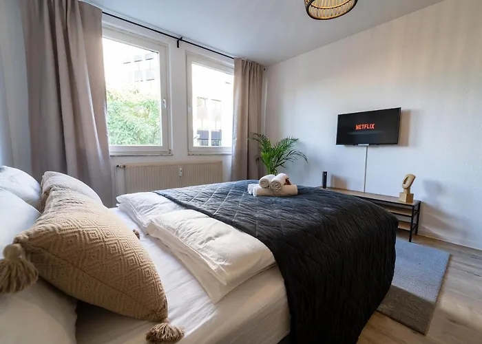Zentral & Modern Nahe Hauptbahnhof Mit Privatparkplatz & Schnellem Wlan