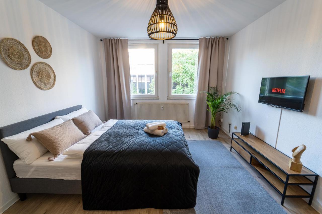 Zentral & Modern Nahe Hauptbahnhof Mit Privatparkplatz & Schnellem Wlan Appartement